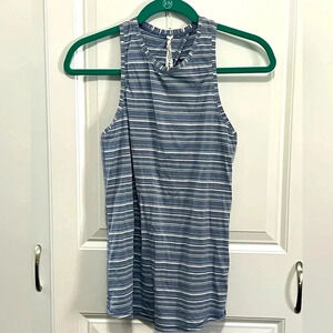 Women’s Lululemon Racer Back Top with open back